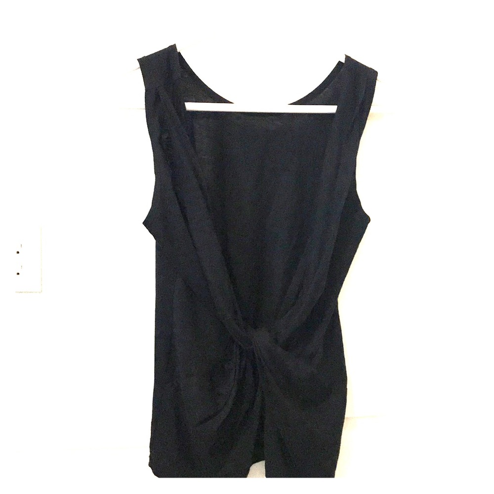 Cross back fabletics tank